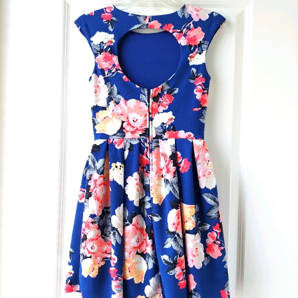 Floral Print A-line Dress from Nordstrom - Picture 3 of 6